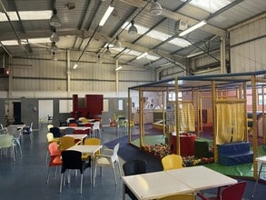 3 Arisdale Av, South Ockendon for lease Interior Photo- Image 1 of 5