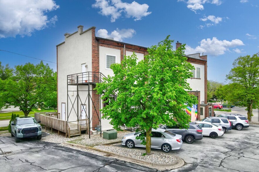 116 S Jackson St, Spring Lake, MI à vendre - Photo du bâtiment - Image 3 de 10