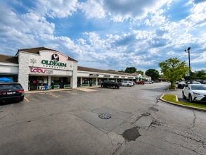 1701-1765 S Kirby Ave, Champaign, IL à louer Photo intérieure- Image 2 de 7