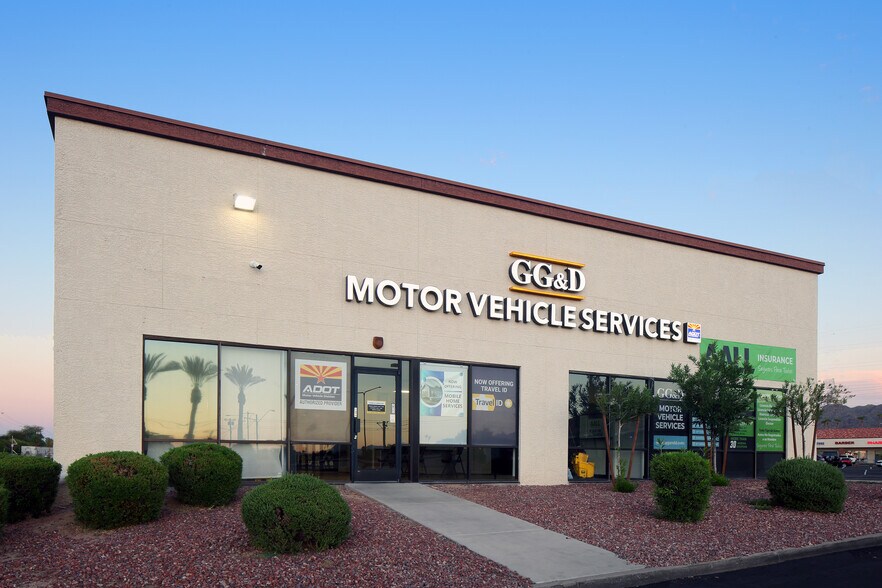 Southgate Center portefeuille de 2 propriétés à vendre sur LoopNet.ca - Photo du bâtiment - Image 3 de 22