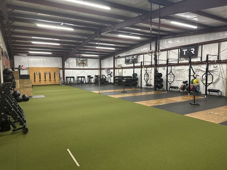 106 Bowling Ln, Dublin, GA for sale - Interior Photo - Image 3 of 20