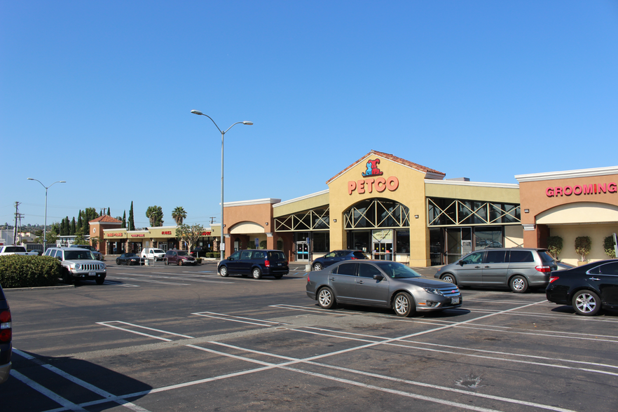 526-574 N 2nd St, El Cajon, CA for lease - Building Photo - Image 2 of 11