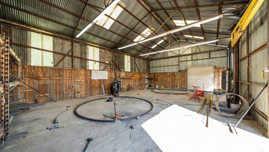 2103 E SH 31, Kilgore, TX for lease Interior Photo- Image 1 of 9