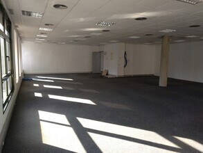 Office in Cerdanyola del Vallès, Barcelona for lease Interior Photo- Image 2 of 7