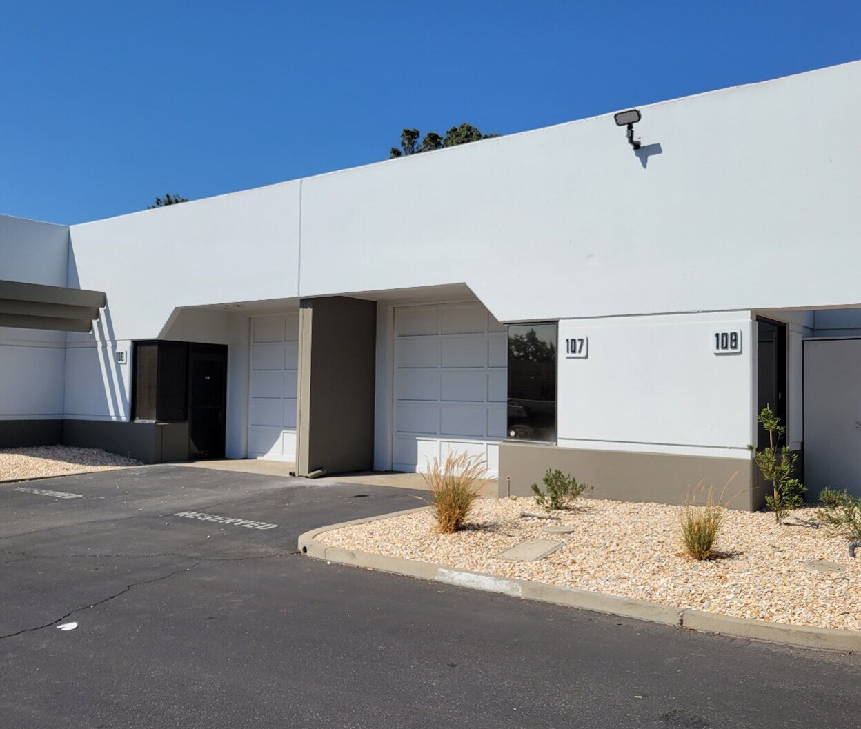 1945 N Fine Ave, Fresno, CA for lease Primary Photo- Image 1 of 18