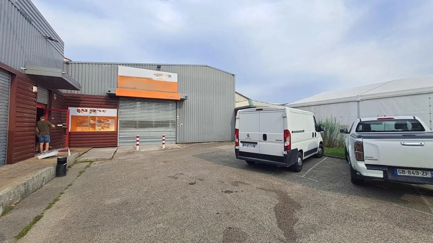 Flex in Ambérieu-en-Bugey for lease Building Photo- Image 1 of 6