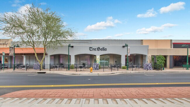 Plus de détails pour 113-119 W Main St, Mesa, AZ - Commerce de détail à louer