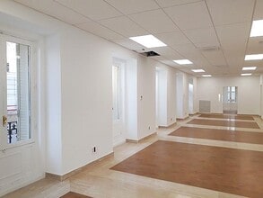 Office in Madrid, Madrid for lease Interior Photo- Image 2 of 8