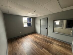1726 E Church St, Jacksonville, FL for lease Interior Photo- Image 1 of 10