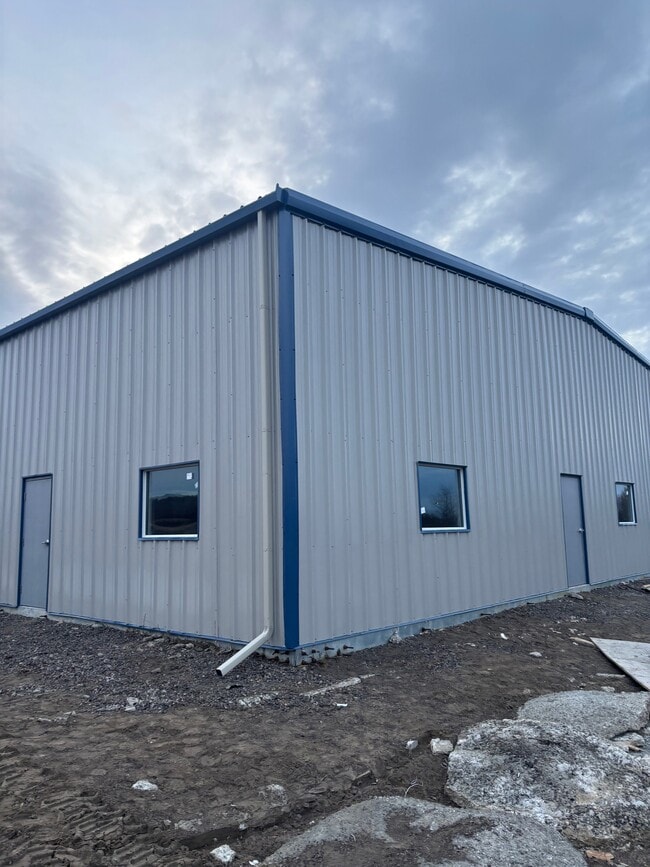 More details for 94 Sharp Rd, Brighton, ON - Industrial for Sale