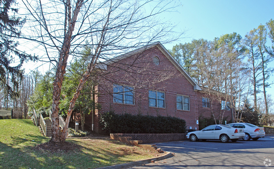 305 Westfield Rd, Knoxville, TN for lease - Building Photo - Image 3 of 6