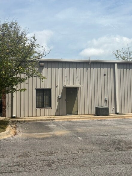 2803 Greystone Commercial Blvd, Birmingham, AL for sale - Building Photo - Image 2 of 7