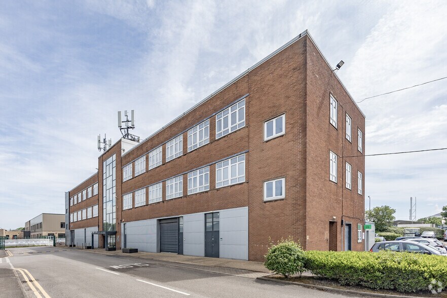 Titan Rd, Cardiff à louer - Photo du bâtiment - Image 3 de 3