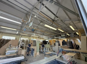 Island Farm Ave, West Molesey for lease - Interior Photo - Image 2 of 2