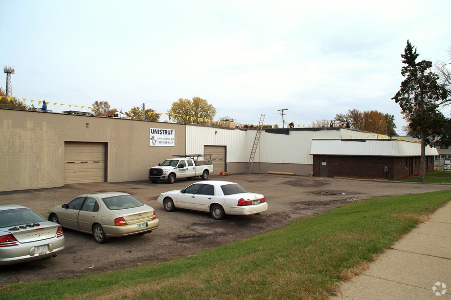 4045 Second St, Wayne, MI à vendre - Photo du bâtiment - Image 3 de 7
