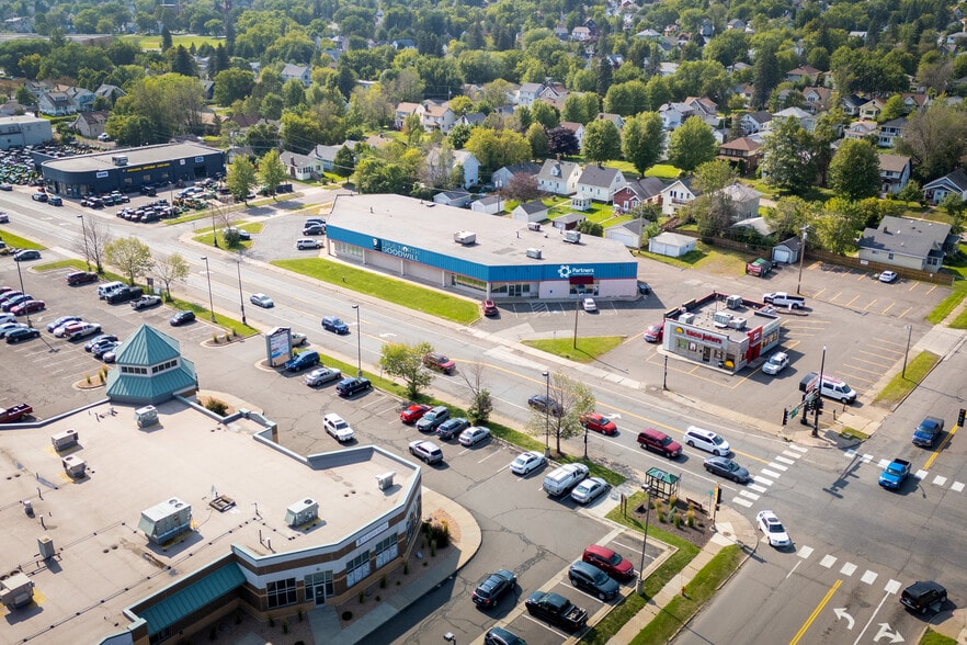 4615 Grand Ave, Duluth, MN for sale - Building Photo - Image 3 of 8