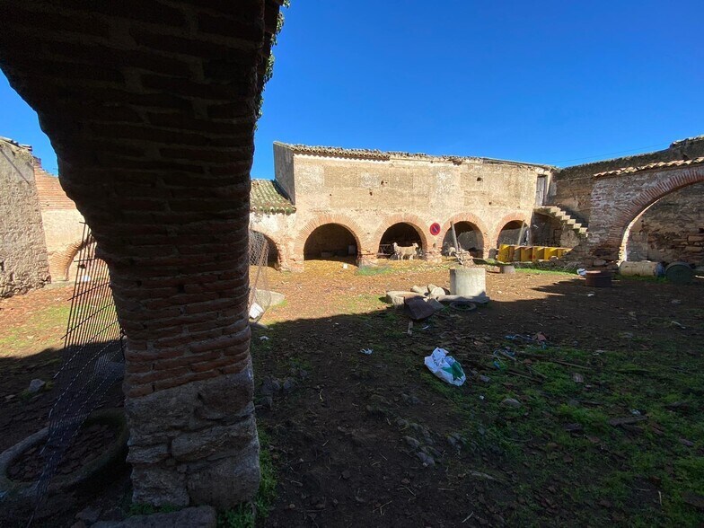Terrain dans Casar de Cáceres, Cáceres à vendre - Photo principale - Image 3 de 9