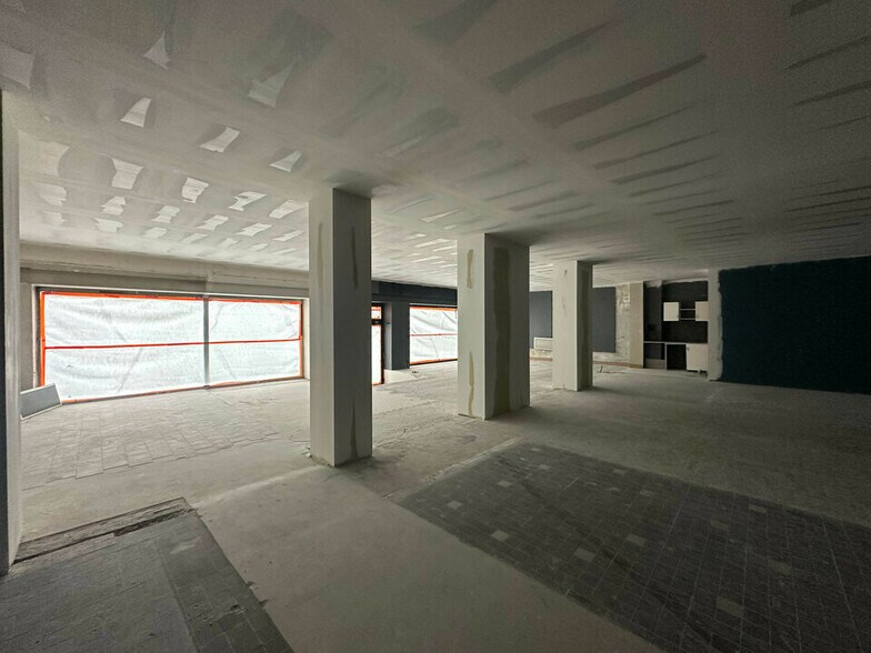 Office in Strasbourg for lease - Interior Photo - Image 2 of 5