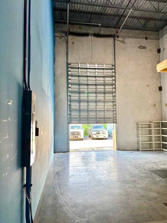 4188 Westroads Dr, Riviera Beach, FL 33407 - Unit 122 - - Interior Photo - Image 1 of 8