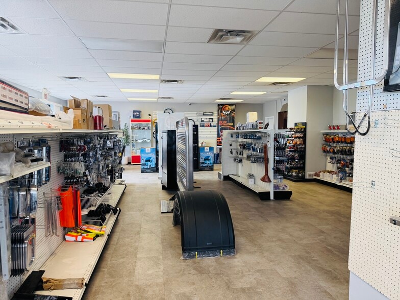 10102 120 St, Grande Prairie, AB for lease - Building Photo - Image 3 of 8