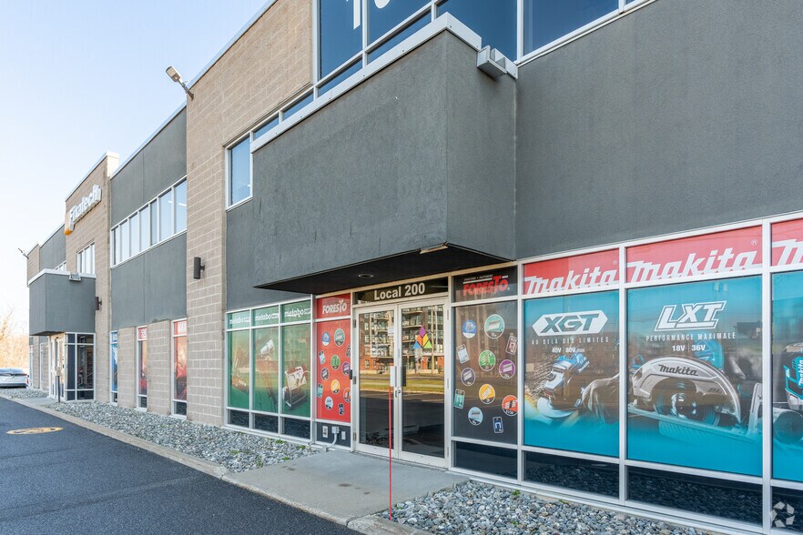 1010 Rte Des Rivières, Lévis, QC for sale - Building Photo - Image 2 of 4