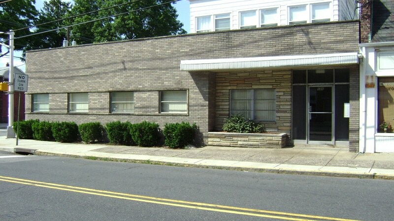 Nutley Portfolio portefeuille de 3 propriétés à vendre sur LoopNet.ca - Photo principale - Image 2 de 2