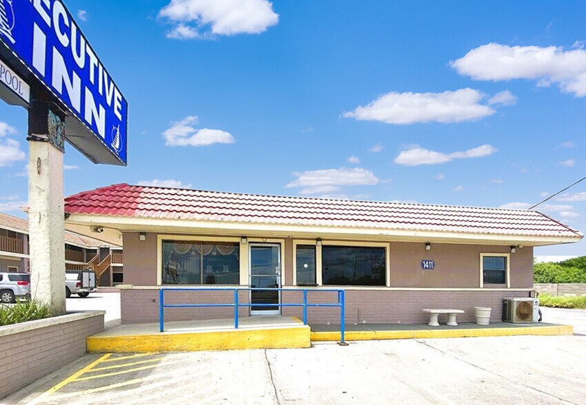 1411 TX-100, Laguna Vista, TX à vendre - Photo du bâtiment - Image 1 de 8