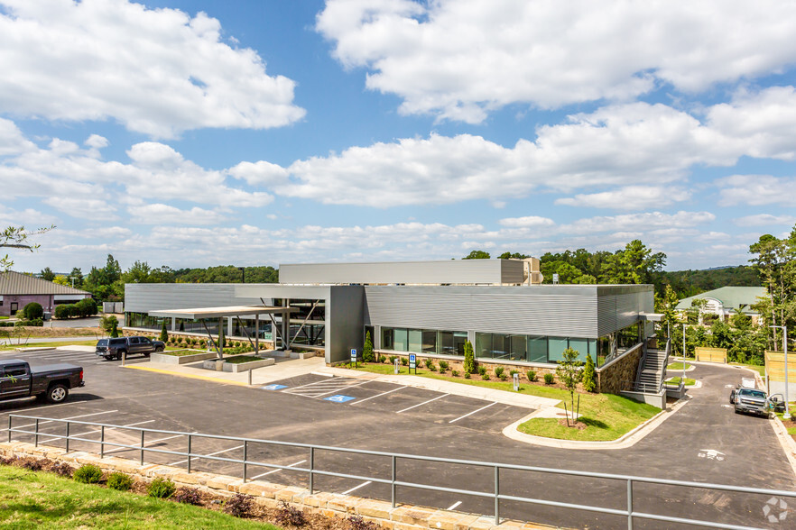 11220 Executive Center Dr, Little Rock, AR à vendre - Photo du bâtiment - Image 1 de 1