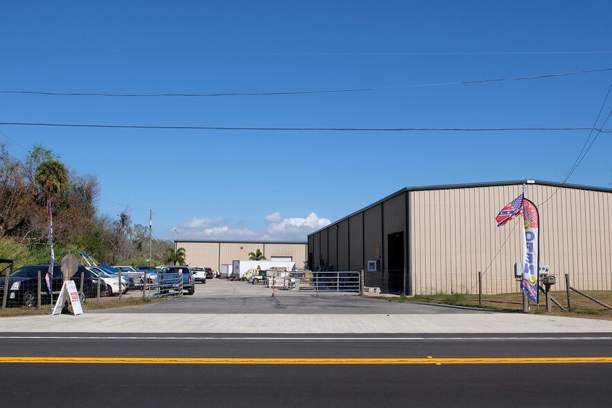 5271 US Highway 441 SE, Okeechobee, FL à vendre - Photo du bâtiment - Image 3 de 28