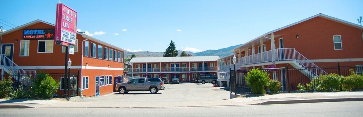 5887 Main St, Oliver, BC for sale Primary Photo- Image 1 of 1