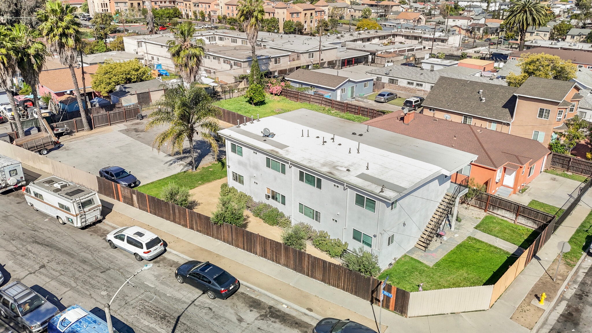 11513 Berendo Ave, Los Angeles, CA for sale Building Photo- Image 1 of 51