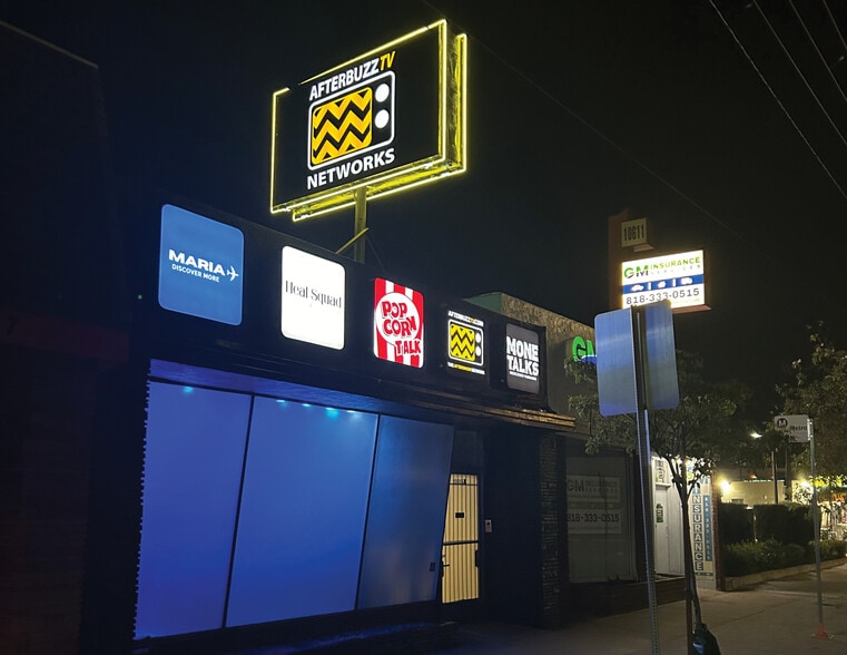 10615 Burbank Blvd, North Hollywood, CA for sale - Building Photo - Image 2 of 5