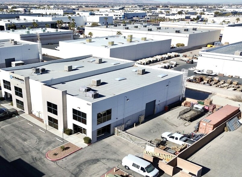 6607 Schuster St, Las Vegas, NV for lease - Building Photo - Image 3 of 4