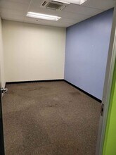 10 Strecker Rd, Ellisville, MO à louer Photo intérieure- Image 1 de 3