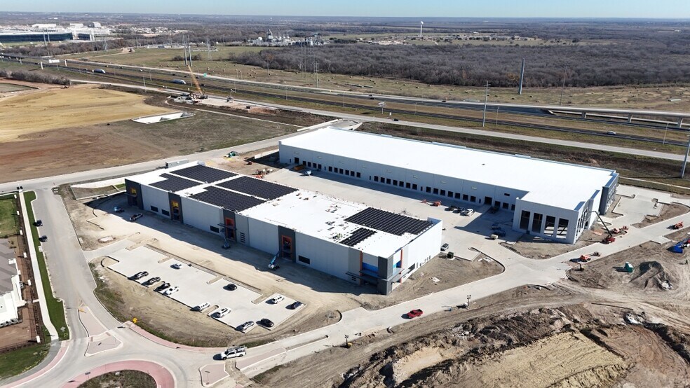 Hwy 71 & Hwy 130, Garfield, TX à louer - Photo du bâtiment - Image 1 de 8