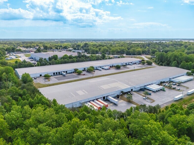 6400 Augusta Rd, Greenville, SC for lease - Aerial - Image 2 of 5