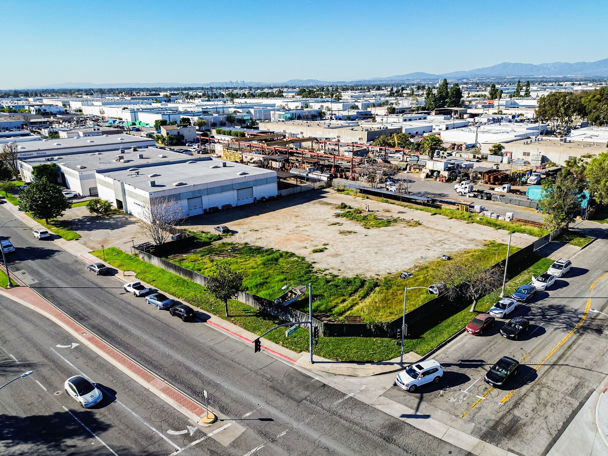 13245 Florence Ave, Santa Fe Springs, CA à vendre Photo principale- Image 1 de 5