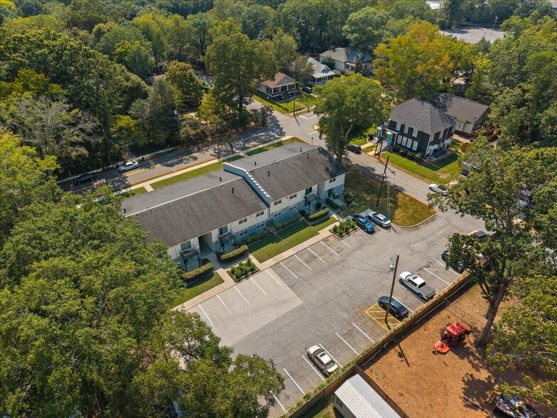 1701 Hawthorne Ave, College Park, GA for sale - Building Photo - Image 3 of 29