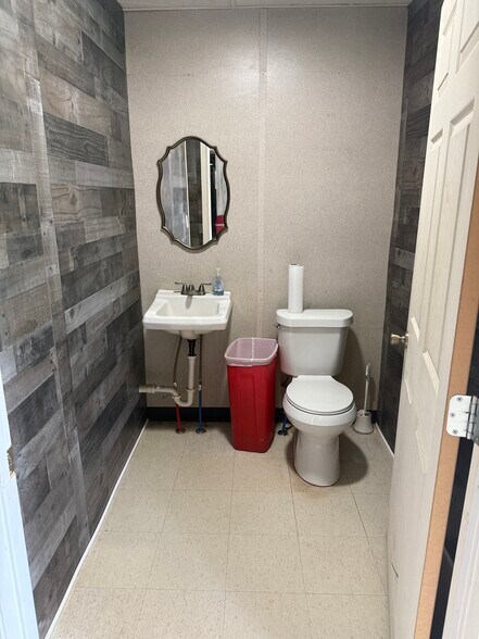 2218 Brown St, Brownwood, TX à vendre - Photo intérieure - Image 3 de 3