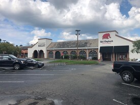 Northampton Shopping Center - Drive Through Restaurant