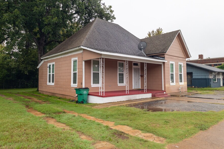 416 W Palestine Ave, Palestine, TX à vendre - Photo du bâtiment - Image 3 de 17