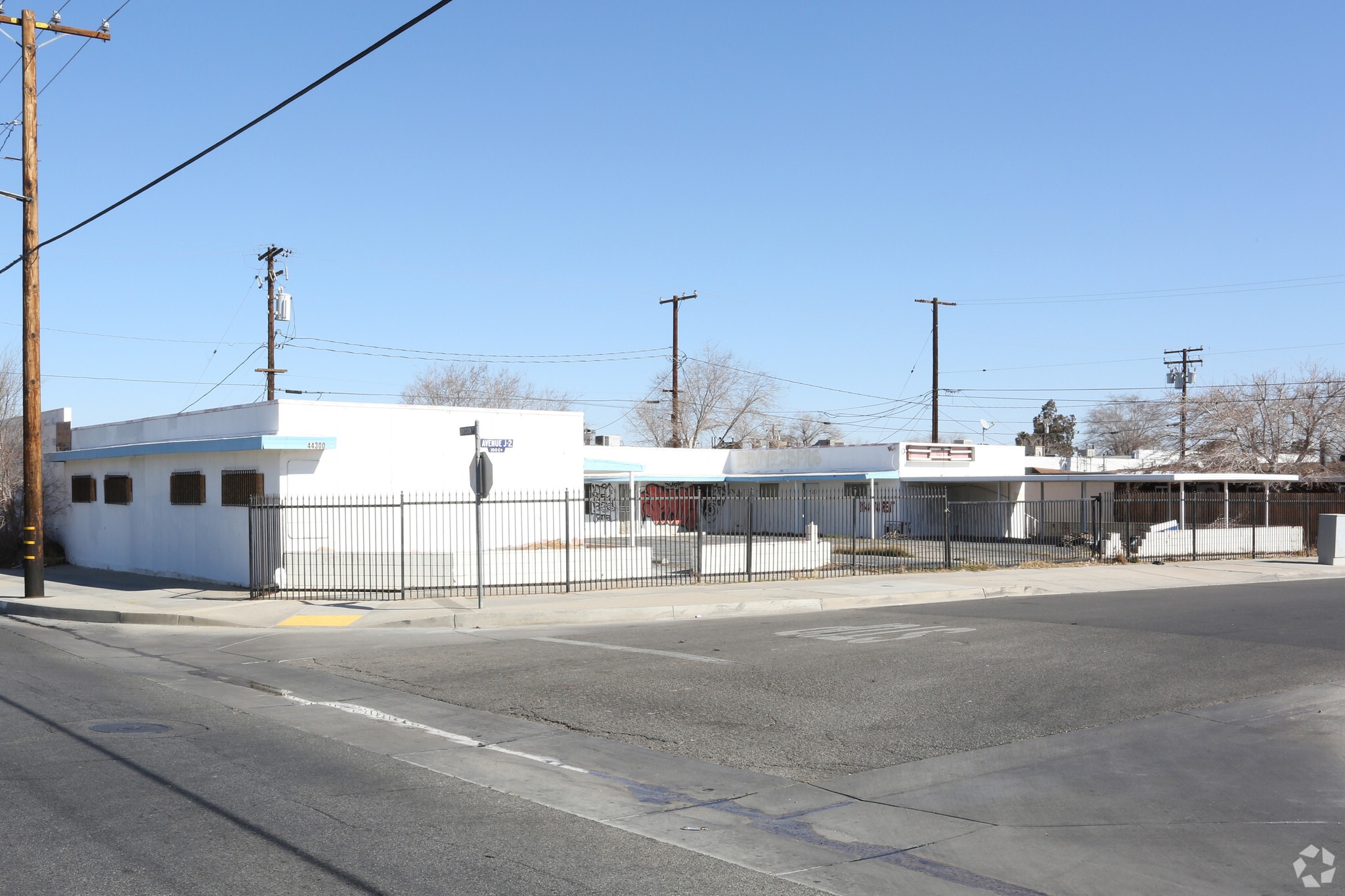 44300 Division St, Lancaster, CA for sale Primary Photo- Image 1 of 29
