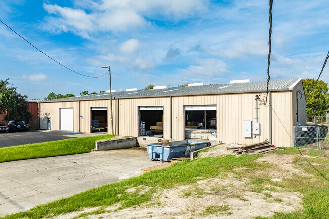 Plus de détails pour 7818 Depot Ln, Tampa, FL - Industriel à vendre