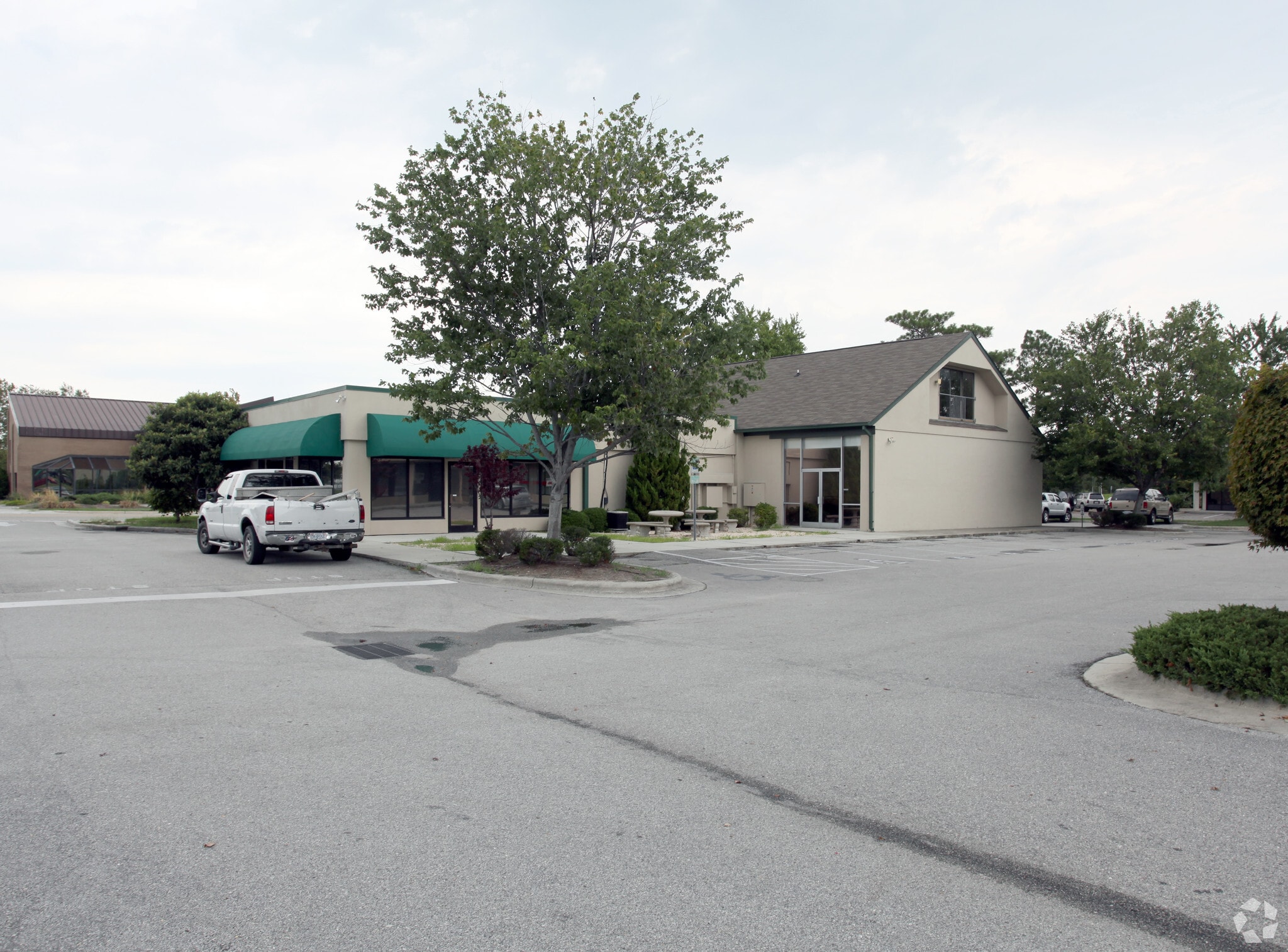 2541 S 17th St, Wilmington, NC for lease Primary Photo- Image 1 of 7