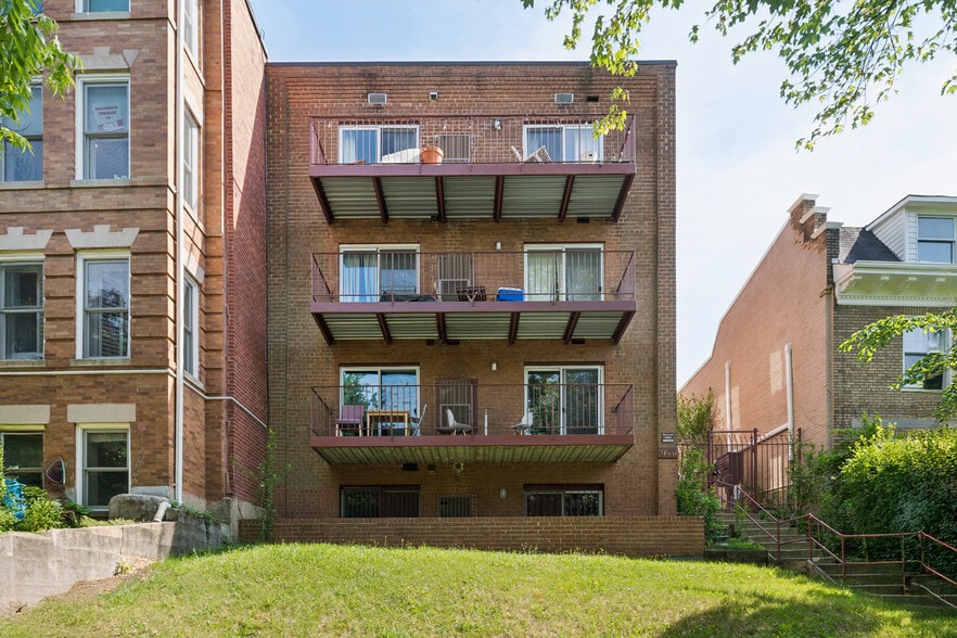 1700 Irving St NW, Washington, DC for sale - Building Photo - Image 2 of 16
