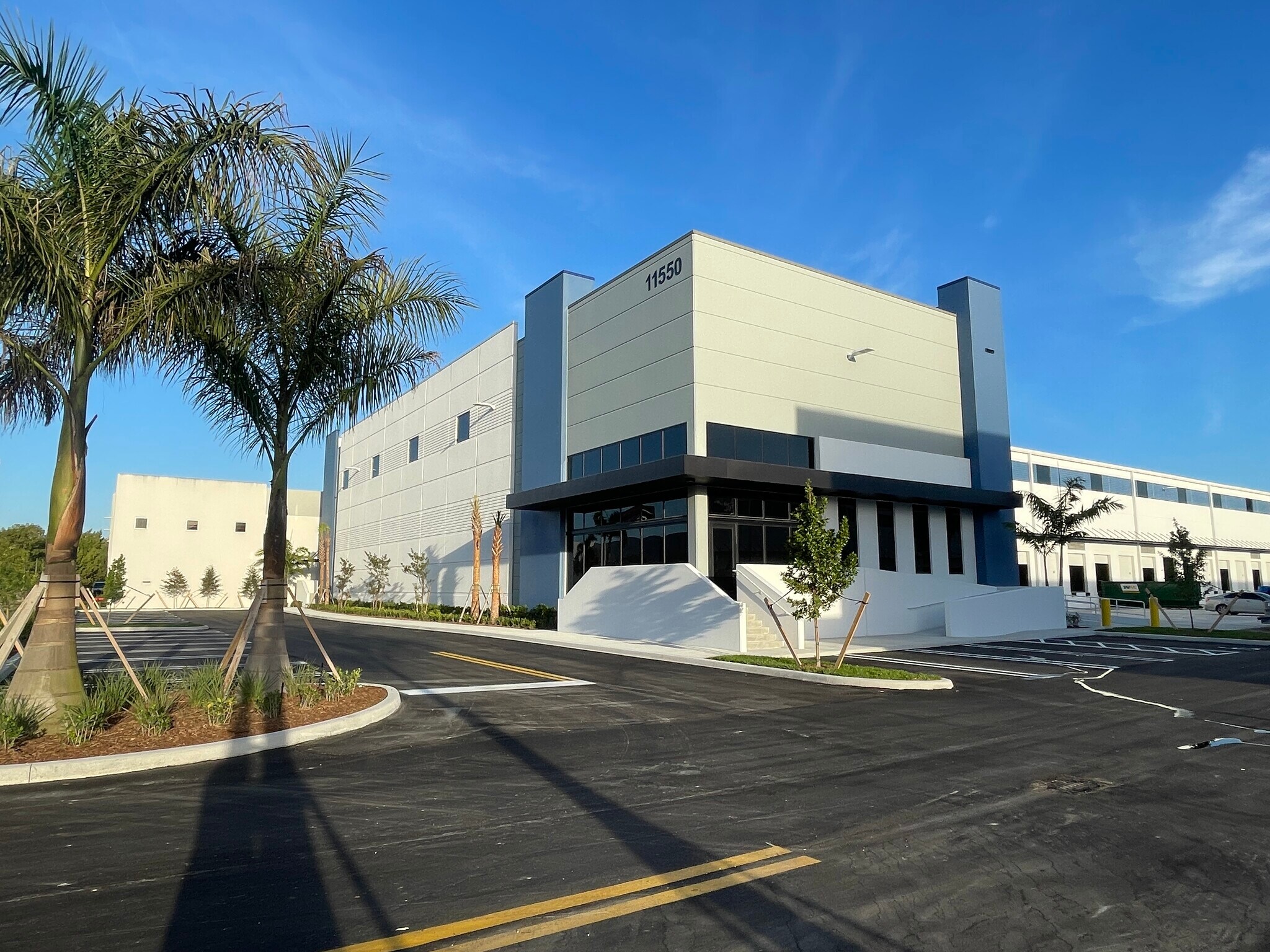 11550 NW 124th St, Medley, FL à louer Photo du bâtiment- Image 1 de 3