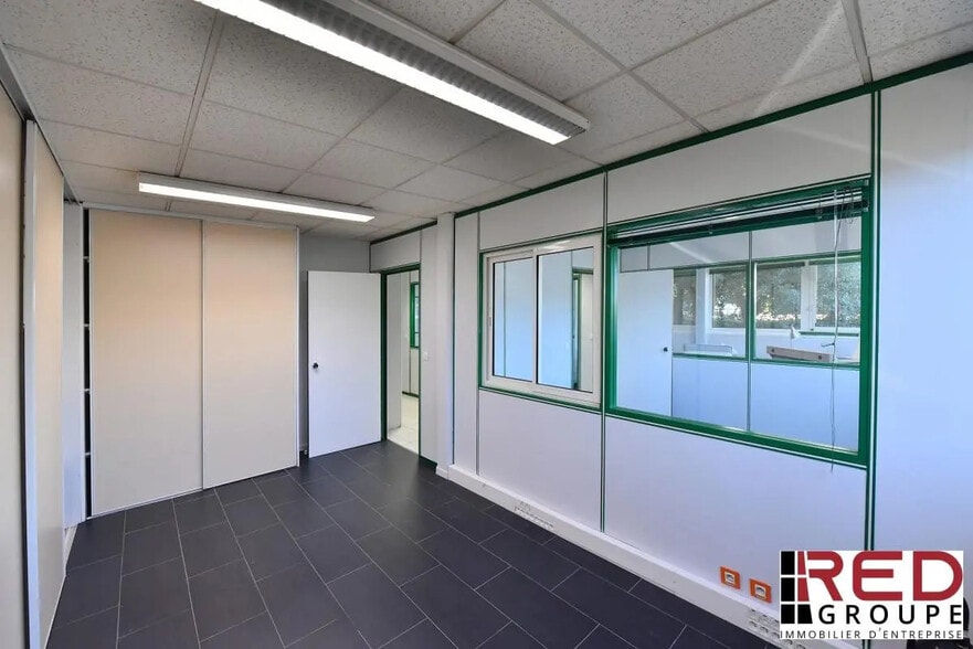 Bureau dans Peynier à louer - Photo intérieure - Image 3 de 5