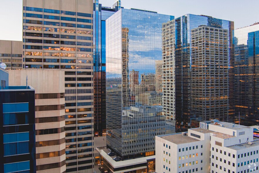 300 5th Ave SW, Calgary, AB for lease - Primary Photo - Image 1 of 5