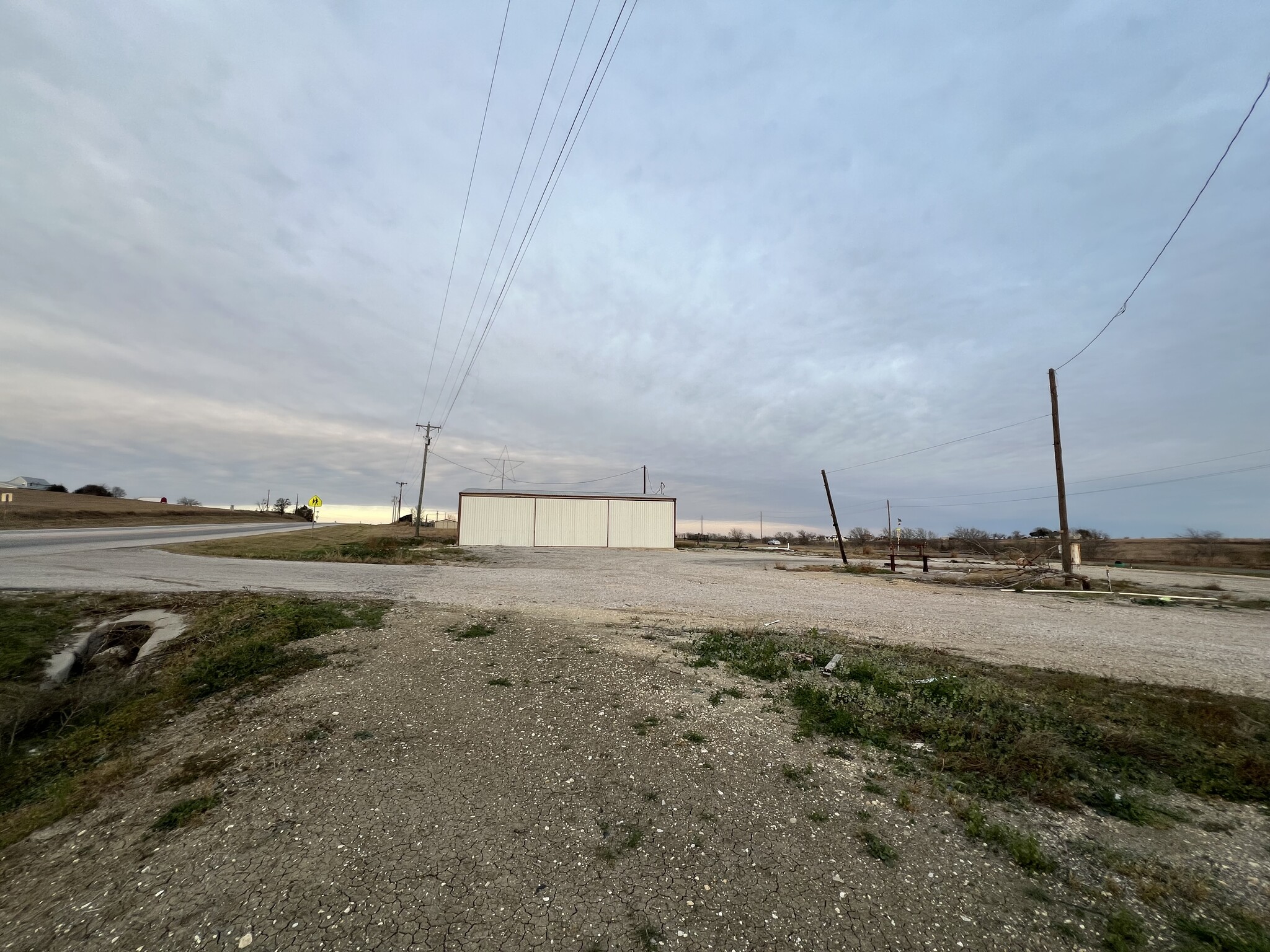 14201 S State Highway 95, Coupland, TX for sale Primary Photo- Image 1 of 15