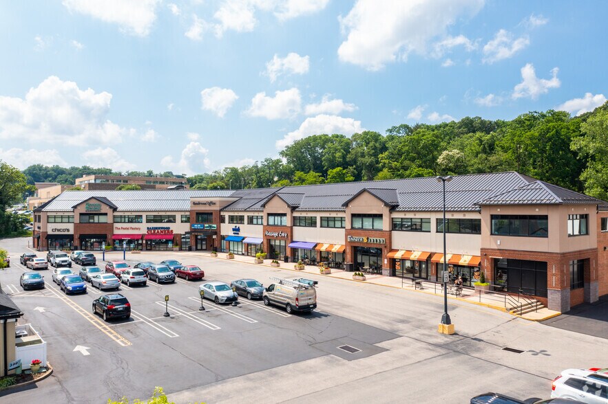 1537-1639 Fairway Valley Rd, Jenkintown, PA à louer - Photo du bâtiment - Image 3 de 7